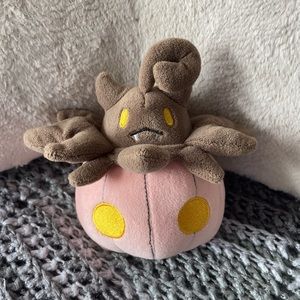 POKÉMON Pumpkaboo plushie